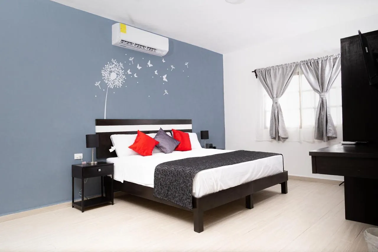 Santa Fe Studios And Suites Cancún