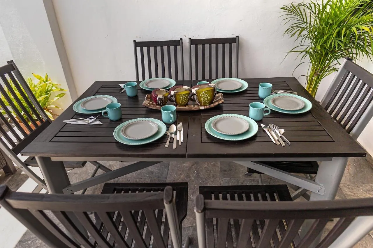 Santa Fe Studios And Suites Cancun