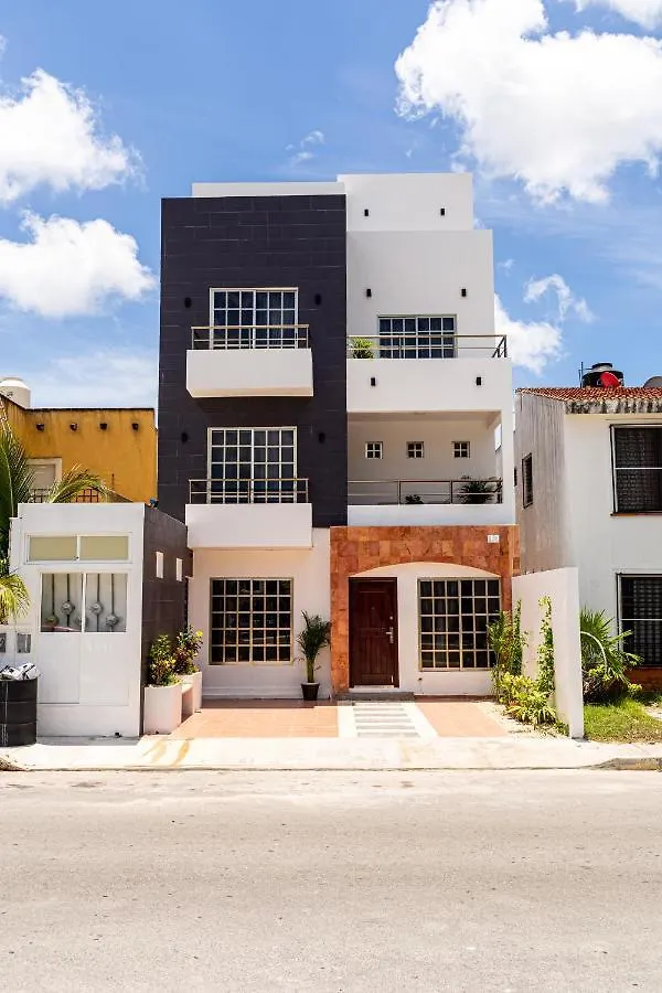 Santa Fe Studios And Suites Cancun