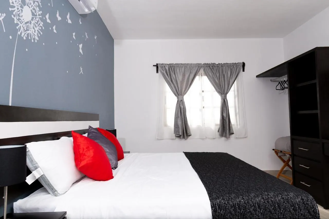 Santa Fe Studios And Suites Cancun