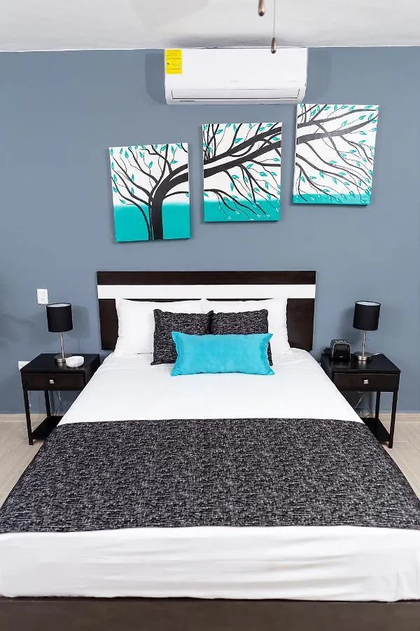 Santa Fe Studios And Suites Cancun